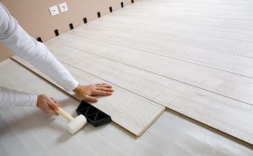 Panele podłogowe - szeroki wybór produktów z montażem PanelDom